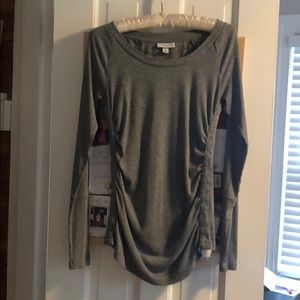 Long sleeve maternity shirt